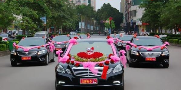 婚車應該如何裝飾
