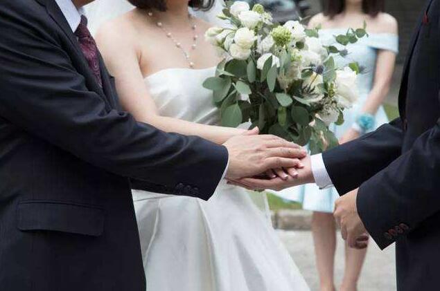 證婚人在婚禮上應(yīng)該怎么說?證婚人致辭精選推薦  第3張