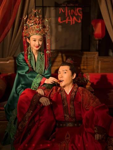 婚禮上新娘三套禮服是“標(biāo)配”，那么新郎應(yīng)該準(zhǔn)備幾套禮服呢？  第12張