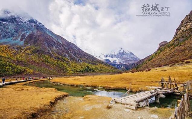 竟然有人說稻城亞丁去了會(huì)后悔？那可能是你沒選對出游時(shí)間！  第5張
