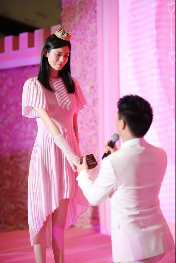 賭王之子求婚名模奚夢(mèng)瑤，求婚現(xiàn)場(chǎng)細(xì)節(jié)曝光！  第4張