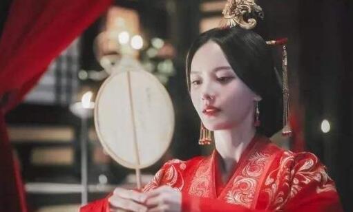 新人結婚當天，儀式和禮服有哪些習俗講究呢？  第2張