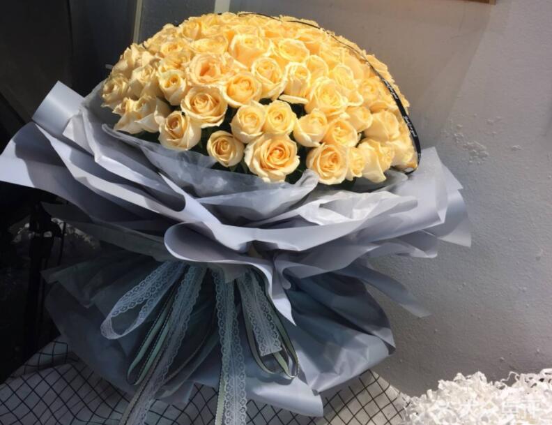 結(jié)婚紀(jì)念日送什么花  第1張