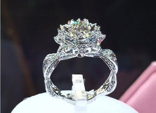 籌備婚禮太麻煩？來(lái)一站式婚禮服務(wù)平臺(tái)中國(guó)婚博會(huì)啊！  第6張