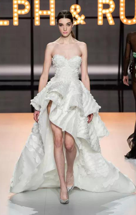 美到令人窒息的婚紗禮服新品，看一次想結(jié)一次婚?。? 第2張