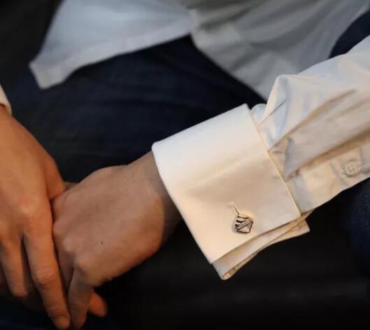 怎么根據(jù)身材給新郎挑西裝？新郎西服著裝攻略  第12張